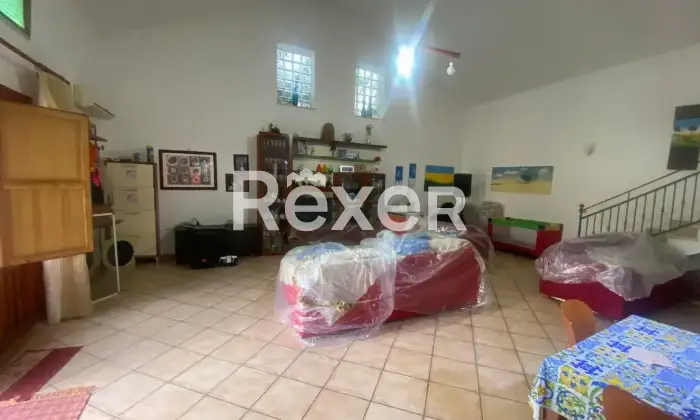 Rexer-Valderice-Casa-indipendente-con-terreno-e-possibilit-edificatoria-in-vendita-a-Valderice-Altro