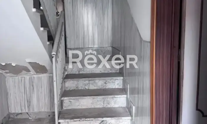 Rexer-Pietraperzia-Vendesi-casa-indipendente-con-doppio-ingresso-garage-e-terrazza-Pietraperzia-EN-Altro