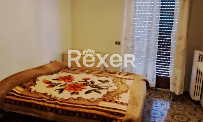 Rexer-Ragusa-Palazzina-indipendente-con-tre-appartamenti-terrazzo-panoramico-e-garage-Altro