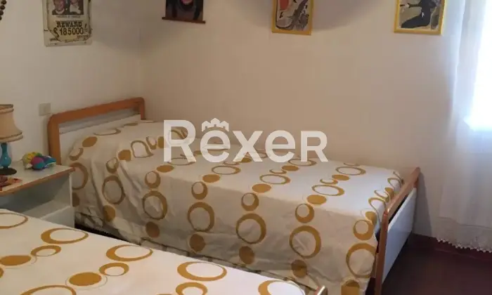 Rexer-Caprese-Michelangelo-CASA-DI-PAESE-IN-COLLINA-CameraDaLetto