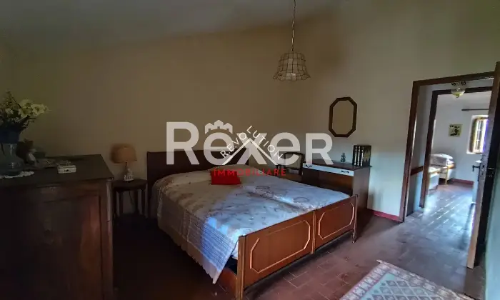 Rexer-Caprese-Michelangelo-CASA-DI-PAESE-IN-COLLINA-Altro