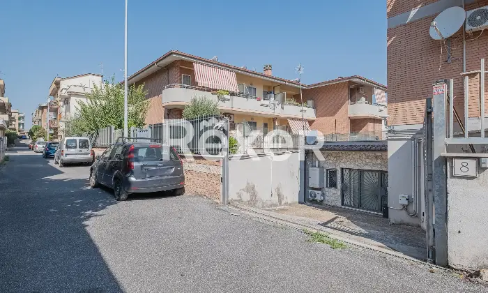 Rexer-Roma-Appartamento-in-Via-Giovanni-Maria-Caretti-Esterno