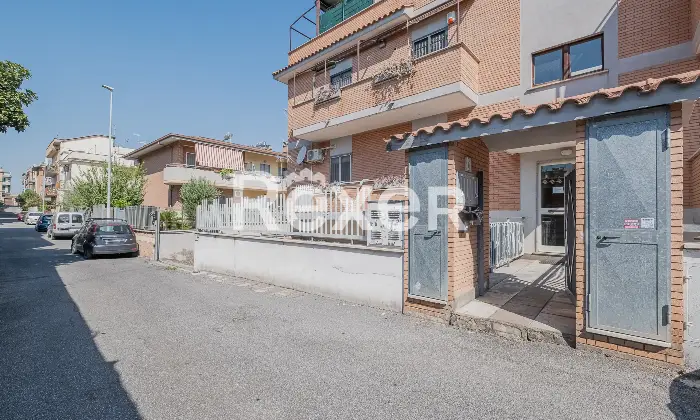 Rexer-Roma-Appartamento-in-Via-Giovanni-Maria-Caretti-Esterno