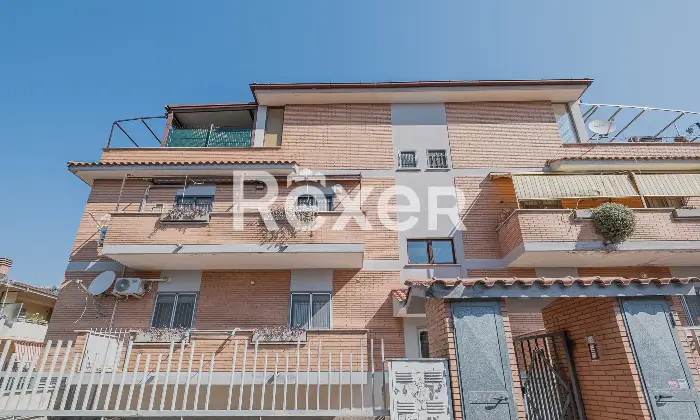 Rexer-Roma-Appartamento-in-Via-Giovanni-Maria-Caretti-Facciata