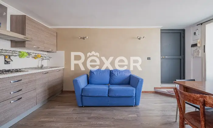 Rexer-Roma-Appartamento-in-Via-Giovanni-Maria-Caretti-Soggiorno