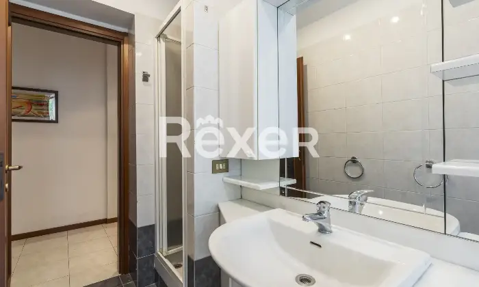 Rexer-Milano-Ampio-appartamento-in-stabile-depoca-Altro