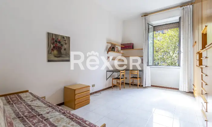 Rexer-Milano-Ampio-appartamento-in-stabile-depoca-Altro