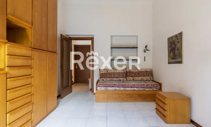 Rexer-Milano-Ampio-appartamento-in-stabile-depoca-Altro