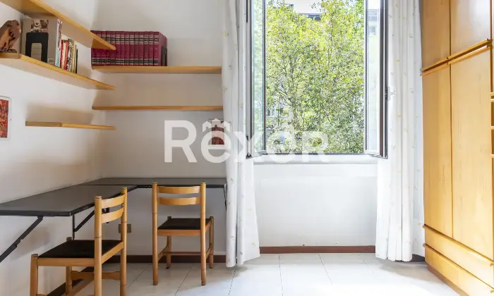 Rexer-Milano-Ampio-appartamento-in-stabile-depoca-Altro