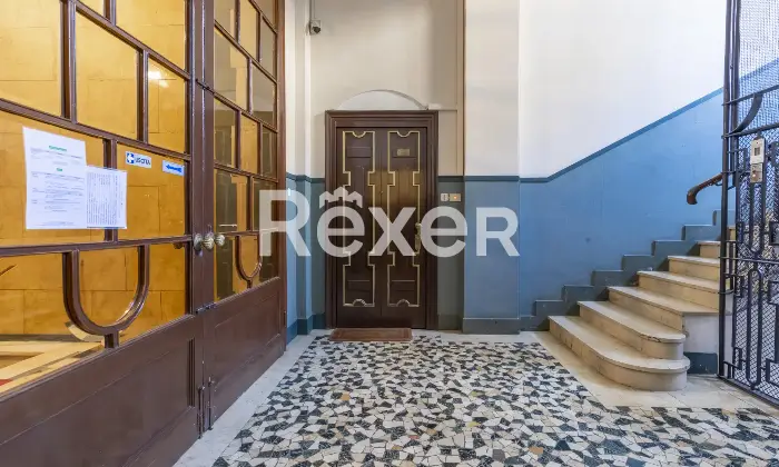 Rexer-Milano-Ampio-appartamento-in-stabile-depoca-Altro