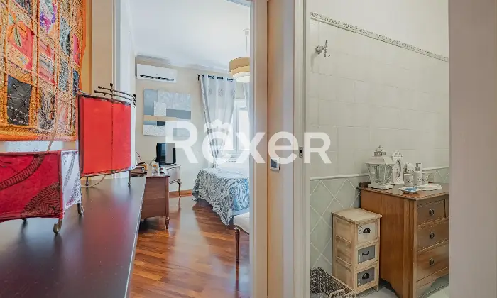 Rexer-Roma-Ampio-trilocale-ristrutturato-piano-alto-Altro