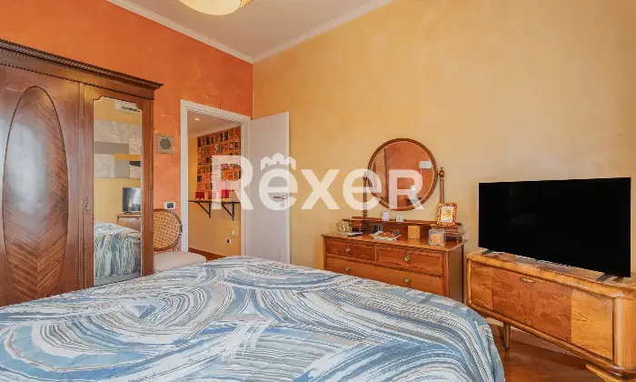 Rexer-Roma-Ampio-trilocale-ristrutturato-piano-alto-Altro