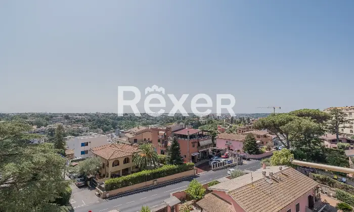 Rexer-Roma-Ampio-trilocale-ristrutturato-piano-alto-Altro