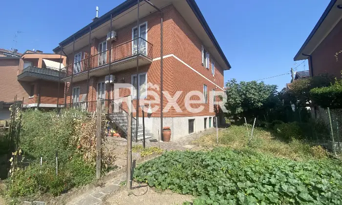 Rexer-Locate-di-Triulzi-Trilocale-con-doppio-balcone-e-box-auto-in-Via-Niccol-Paganini-Altro