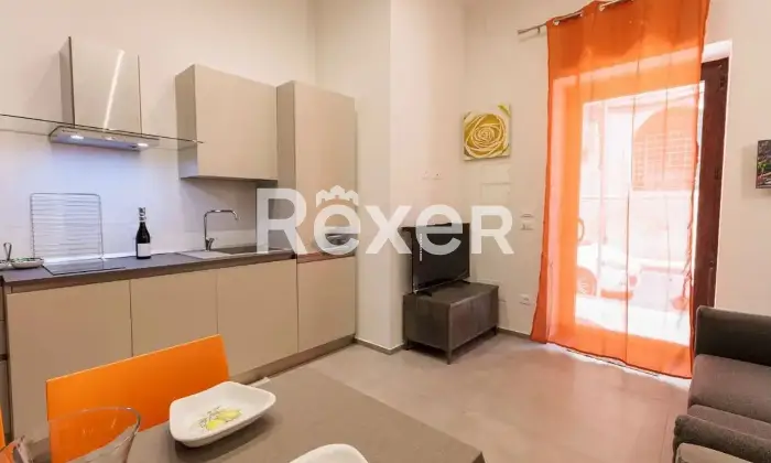 Rexer-Noto-Vendesi-casa-indipendente-ristrutturata-e-arredata-Via-Sergio-Sallicano-Centro-Noto-SR-Altro