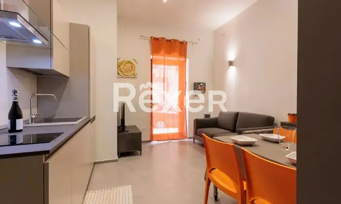 Rexer-Noto-Vendesi-casa-indipendente-ristrutturata-e-arredata-Via-Sergio-Sallicano-Centro-Noto-SR-Altro
