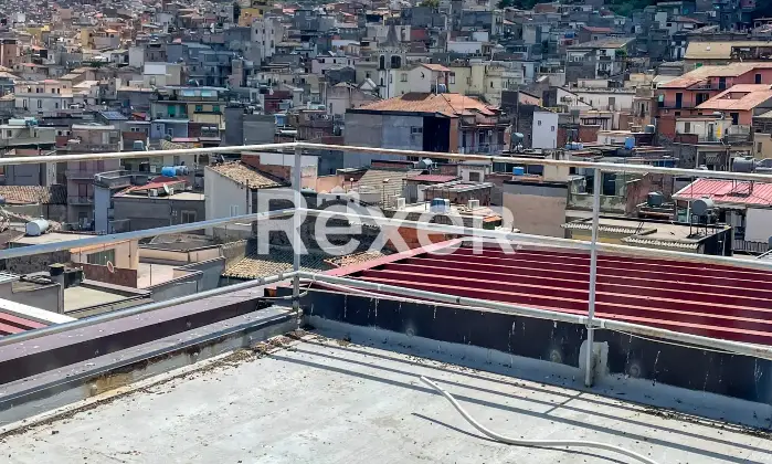 Rexer-Bronte-Immobile-Storico-Terrazzo