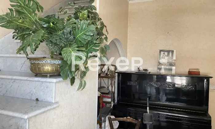 Rexer-Bronte-Immobile-Storico-Studio