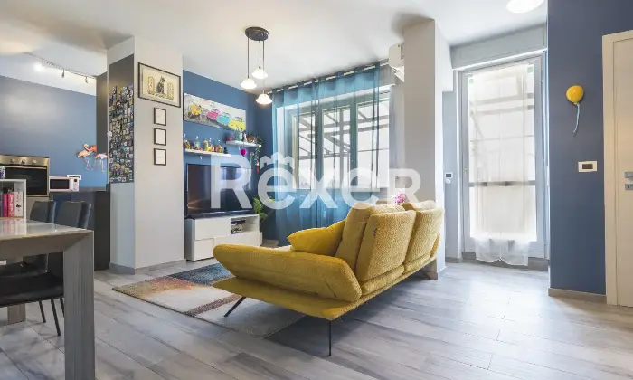 Rexer-Torino-Quadrilocale-al-e-ultimo-piano-con-ampio-terrazzo-panoramico-Ottime-condizioni-Via-Francesco-Cigna-Torino-Altro