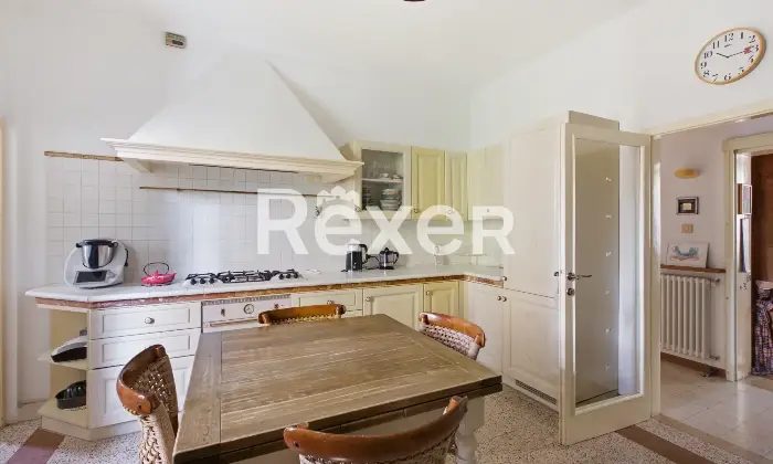 Rexer-Padova-Appartamento-con-giardino-in-zona-Palestro-Cucina
