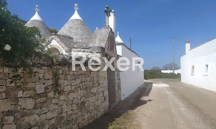 Rexer-Martina-Franca-Caratteristico-trullo-abitabile-in-vendita-a-Martina-Franca-Valle-dItria-Altro