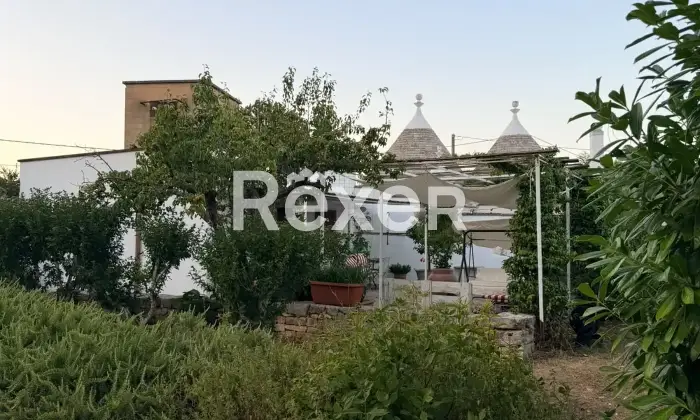 Rexer-Martina-Franca-Caratteristico-trullo-abitabile-in-vendita-a-Martina-Franca-Valle-dItria-Altro