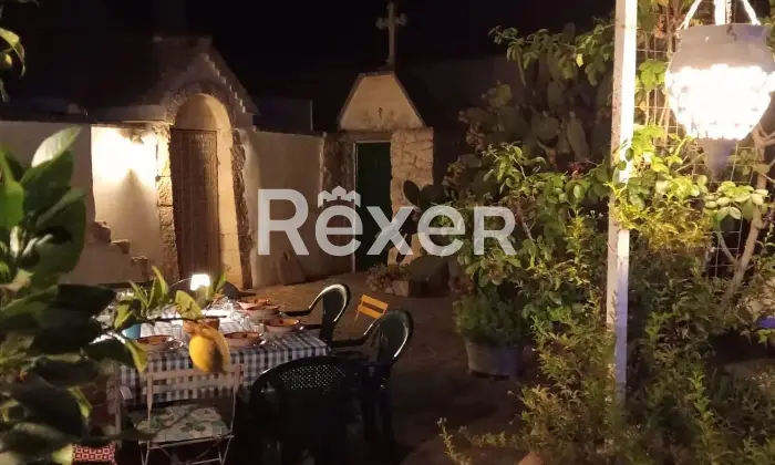 Rexer-Martina-Franca-Caratteristico-trullo-abitabile-in-vendita-a-Martina-Franca-Valle-dItria-Altro