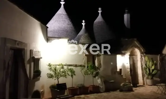 Rexer-Martina-Franca-Caratteristico-trullo-abitabile-in-vendita-a-Martina-Franca-Valle-dItria-Altro