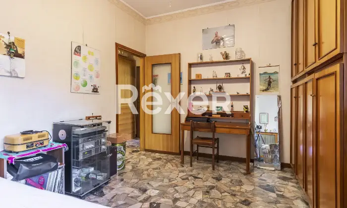 Rexer-Sesto-San-Giovanni-Trilocale-con-cucina-abitabile-e-possibilit-box-ampio-Camera