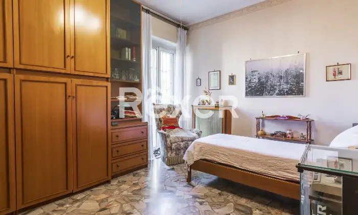 Rexer-Sesto-San-Giovanni-Trilocale-con-cucina-abitabile-e-possibilit-box-ampio-Camera-da-letto