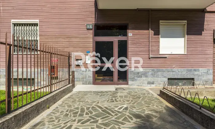 Rexer-Sesto-San-Giovanni-Trilocale-con-cucina-abitabile-e-possibilit-box-ampio-Esterno