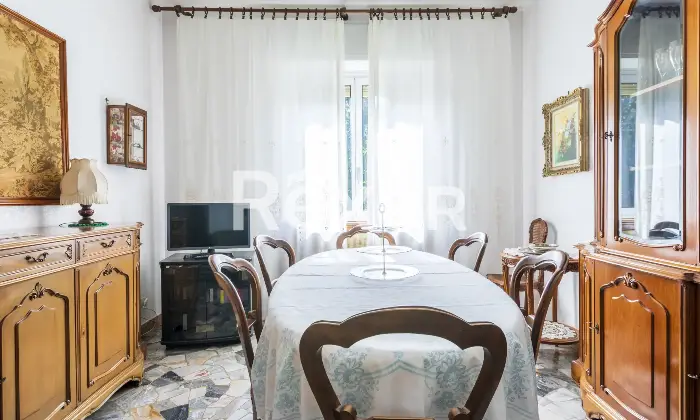 Rexer-Sesto-San-Giovanni-Trilocale-con-cucina-abitabile-e-possibilit-box-ampio-Sala