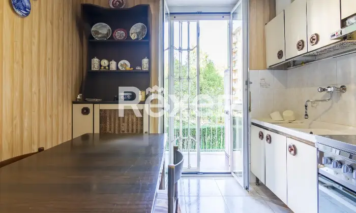 Rexer-Sesto-San-Giovanni-Trilocale-con-cucina-abitabile-e-possibilit-box-ampio-Cucina
