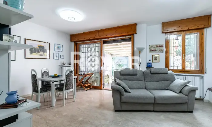 Rexer-Bologna-Zona-costa-saragozzavilletta-con-giardino-e-garage-Altro