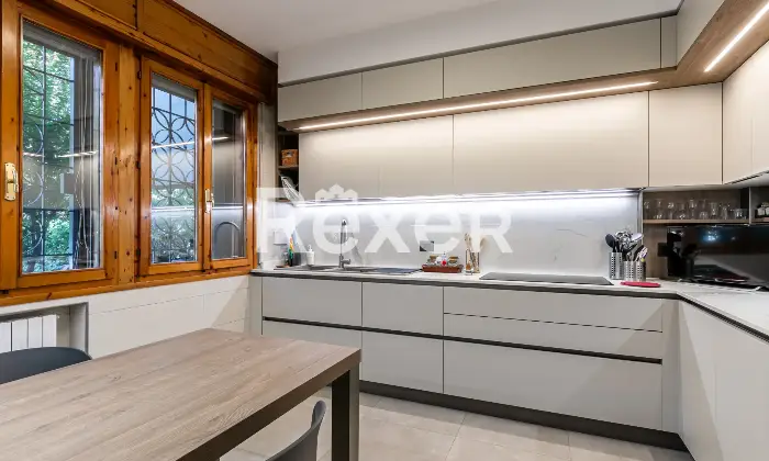 Rexer-Bologna-Zona-costa-saragozzavilletta-con-giardino-e-garage-Altro
