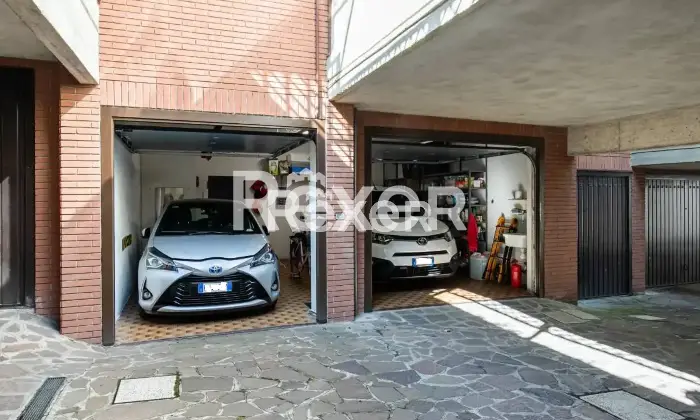 Rexer-Bologna-Zona-costa-saragozzavilletta-con-giardino-e-garage-Altro