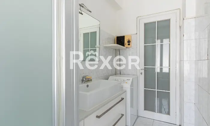 Rexer-Milano-Milano-Via-Nicola-Antonio-Porpora-mq-con-balconata-e-cantina-Altro