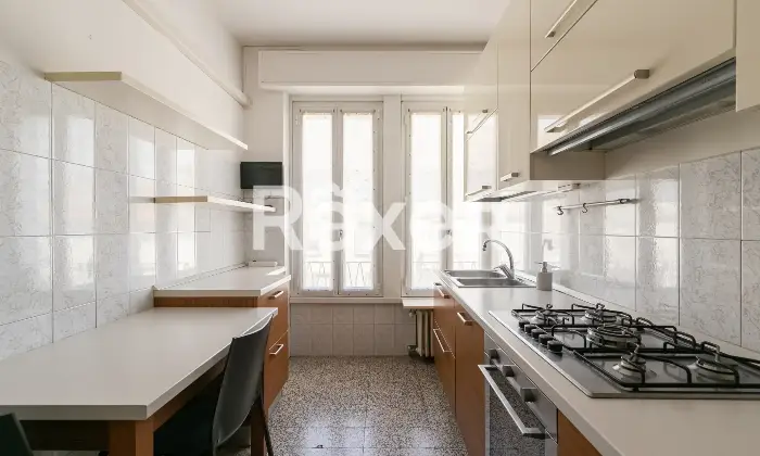 Rexer-Milano-Milano-Via-Nicola-Antonio-Porpora-mq-con-balconata-e-cantina-Altro