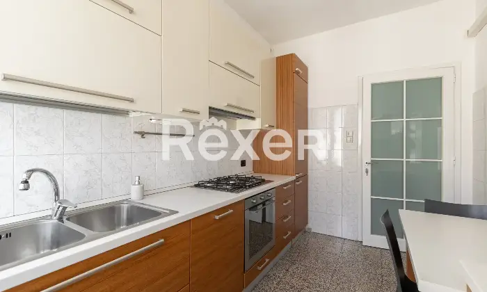 Rexer-Milano-Milano-Via-Nicola-Antonio-Porpora-mq-con-balconata-e-cantina-Altro