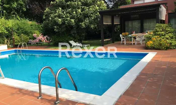 Rexer-Casier-Vendita-villa-con-piscina-come-nuda-propriet-Terrazzo