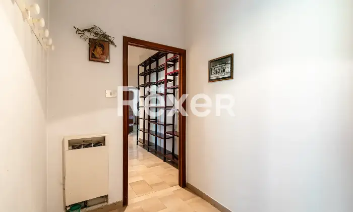 Rexer-Bologna-appartamento-con-balcone-cantina-e-garage-Via-Laura-Bassi-Veratti-Altro