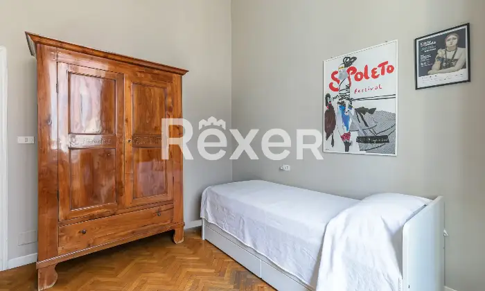 Rexer-Bologna-via-San-Vitale-appartamento-mq-con-cantina-Altro