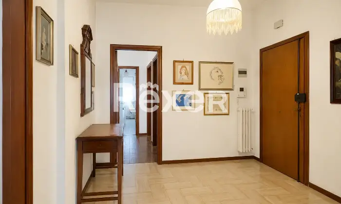 Rexer-Pescara-Nuda-propriet-Quadrilocale-in-zona-Porta-Nuova-Corridoio
