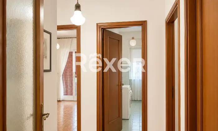 Rexer-Pescara-Nuda-propriet-Quadrilocale-in-zona-Porta-Nuova-Corridoio