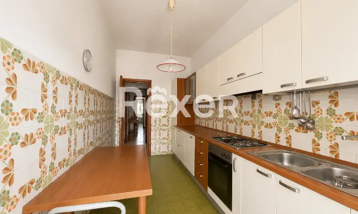 Rexer-Pescara-Nuda-propriet-Quadrilocale-in-zona-Porta-Nuova-Cucina