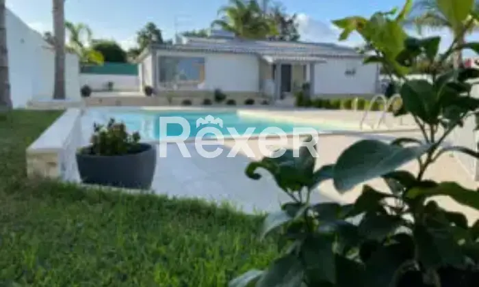 Rexer-Trappeto-Villa-a-mt-dal-mare-con-rendita-annuale-Giardino