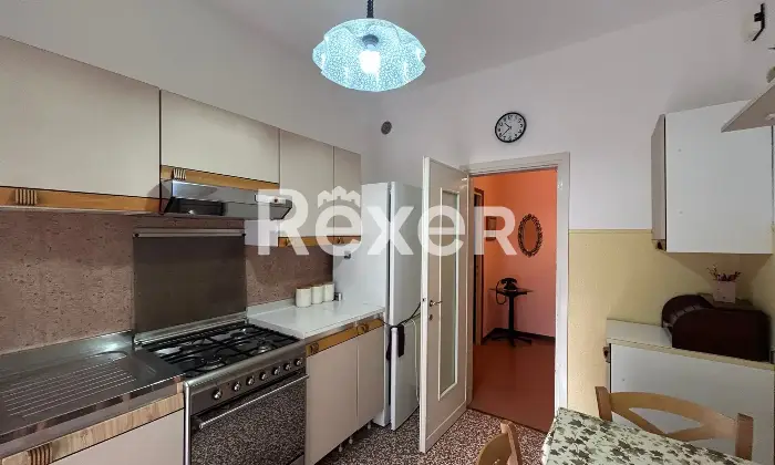 Rexer-Milano-Vendesi-Trilocale-Soggiorno
