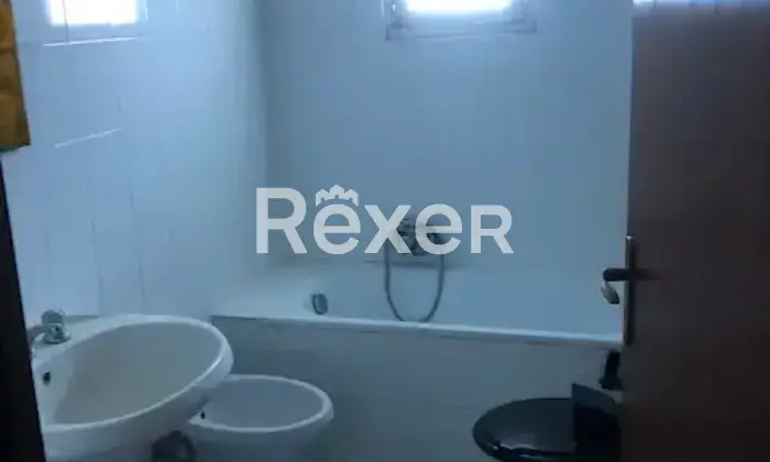 Rexer-Teano-Casa-indipendente-con-terreno-di-pertinenza-Fontanelle-frazione-di-Teano-Altro