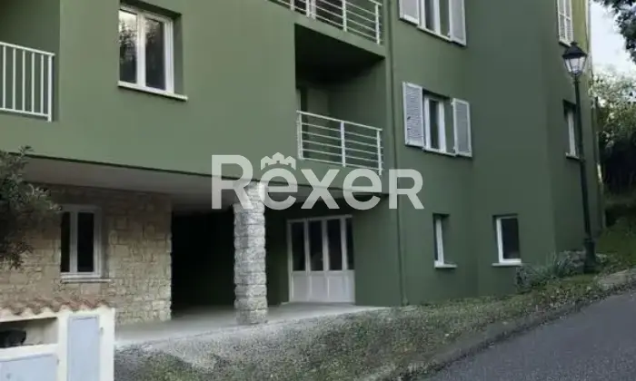 Rexer-Aggius-Vendesi-appartamento-al-grezzo-con-giardino-Via-Li-Rucchitti-Aggius-SS-Altro