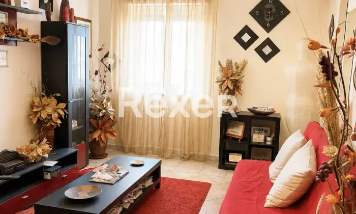 Rexer-Ispica-Appartamento-luminoso-e-arredato-Salone